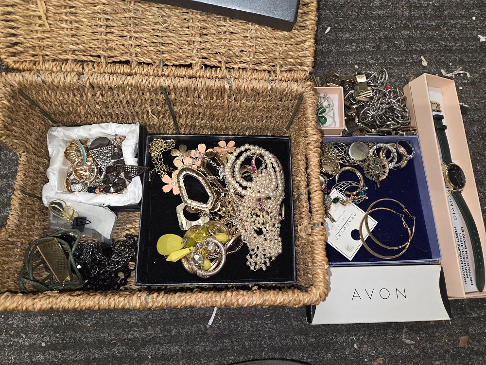 Lot 619 – Collection of Costume Jewellery and Watches
