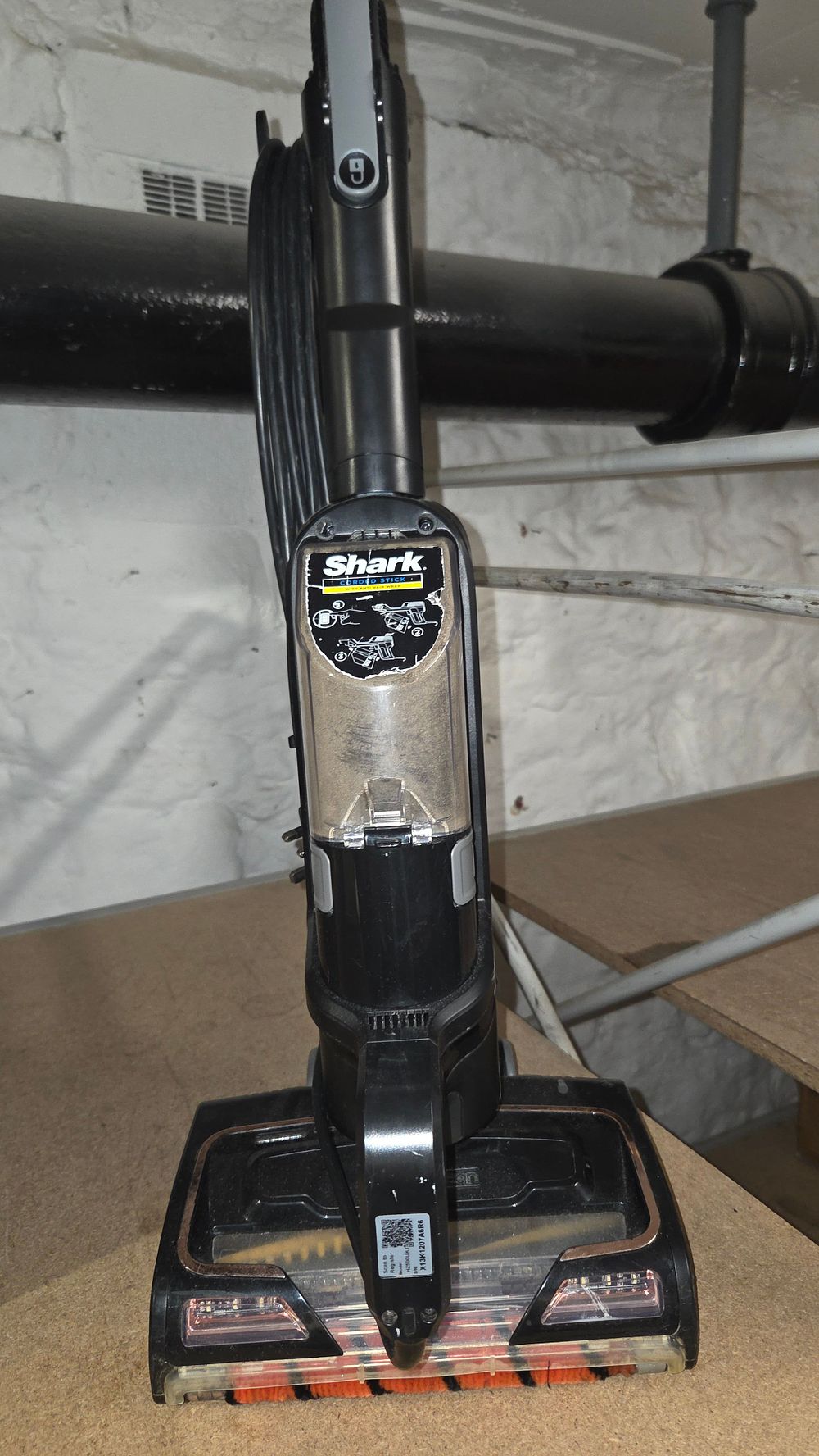 Lot 154 – Shark HZ500UKT Corded Stick Vacuum Cleaner