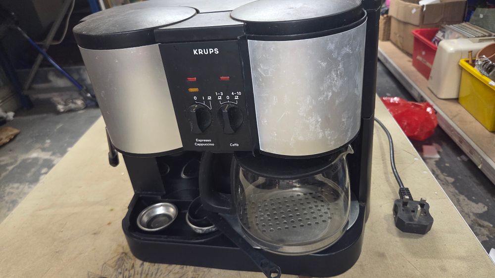 Lot 211 – Krups combination espresso and caffe coffee machine with carafe