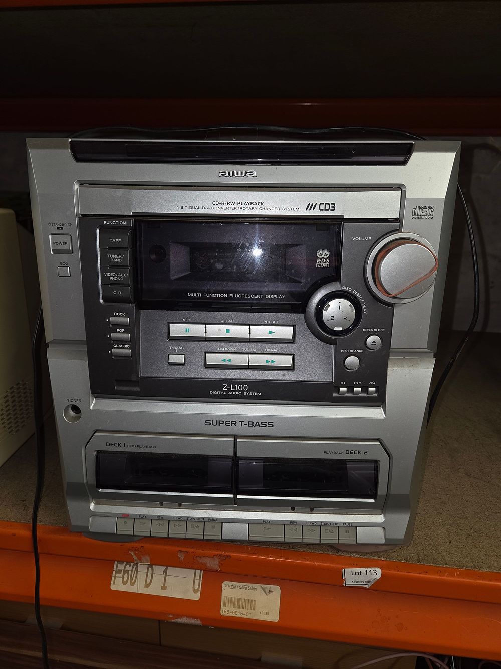 Lot 493 – Aiwa Z-L100 Digital Audio System with 3-CD Changer