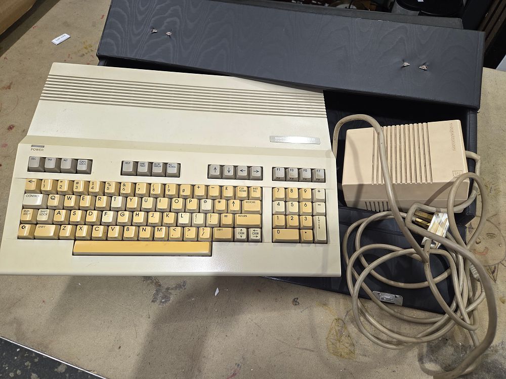 Lot 498 – Commodore 128 Personal Computer and Power Supply Unit