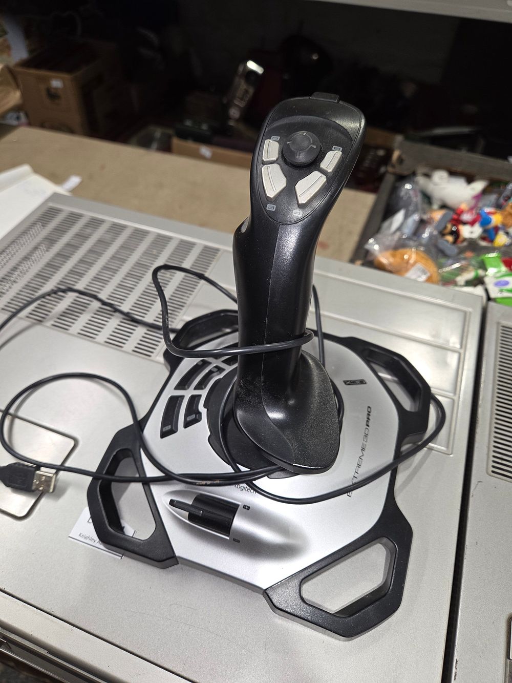 Lot 513 – Logitech Extreme 3D Pro Flight Simulation Joystick