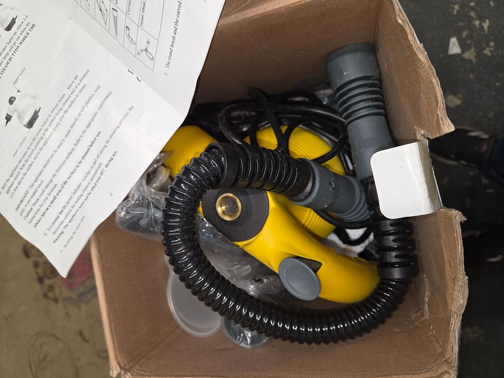 Lot 529 – Handheld Pressurised Steam Cleaner with Attachments w/o