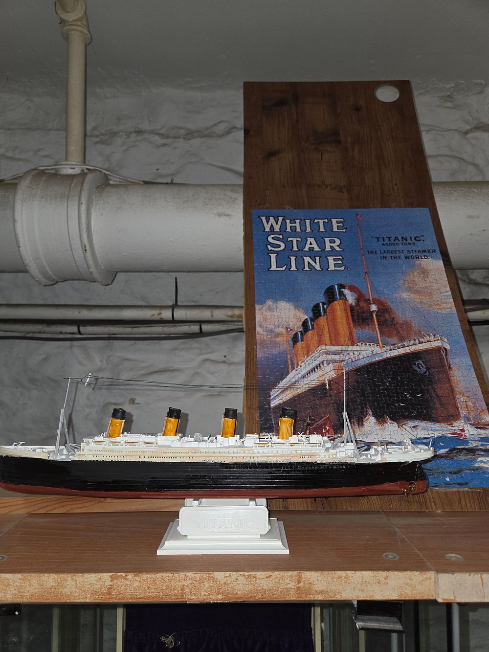 Lot 630 – Two RMS Titanic Items Including Model and Eurographics Puzzle