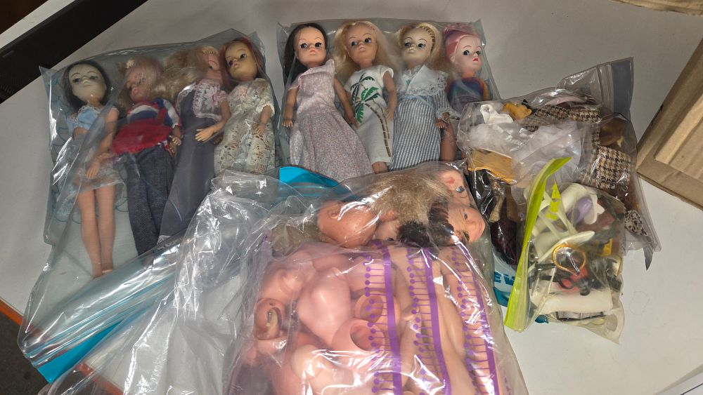 Lot 220 – A Collection of Vintage Fashion Dolls and Accessories