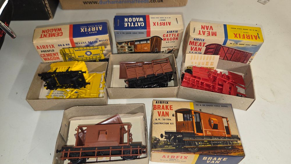 Lot 227 – Four Airfix HO and OO Gauge Model Construction Kits