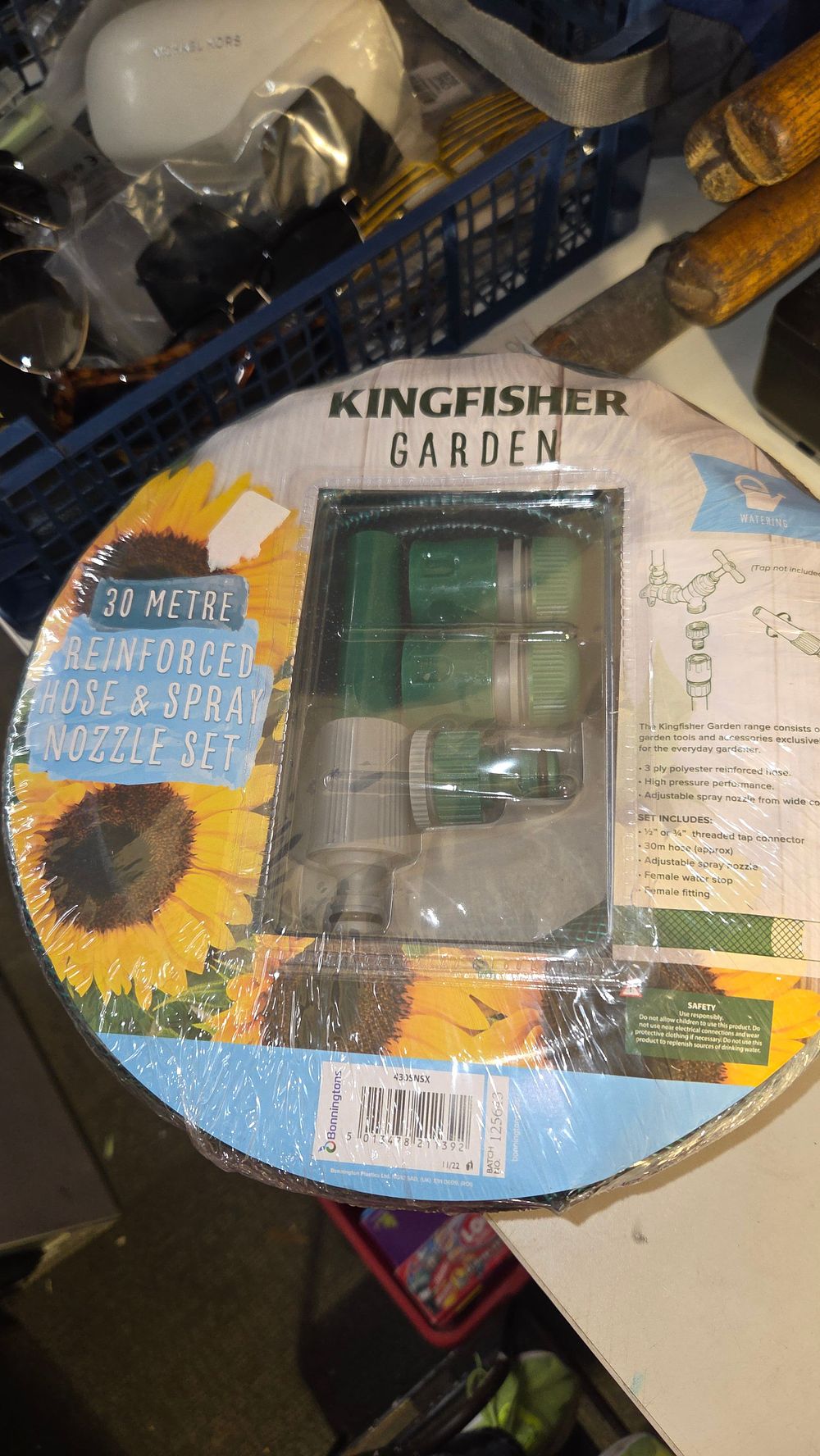 Lot 294 – Kingfisher Garden 30 Metre Reinforced Hose and Spray Nozzle Set