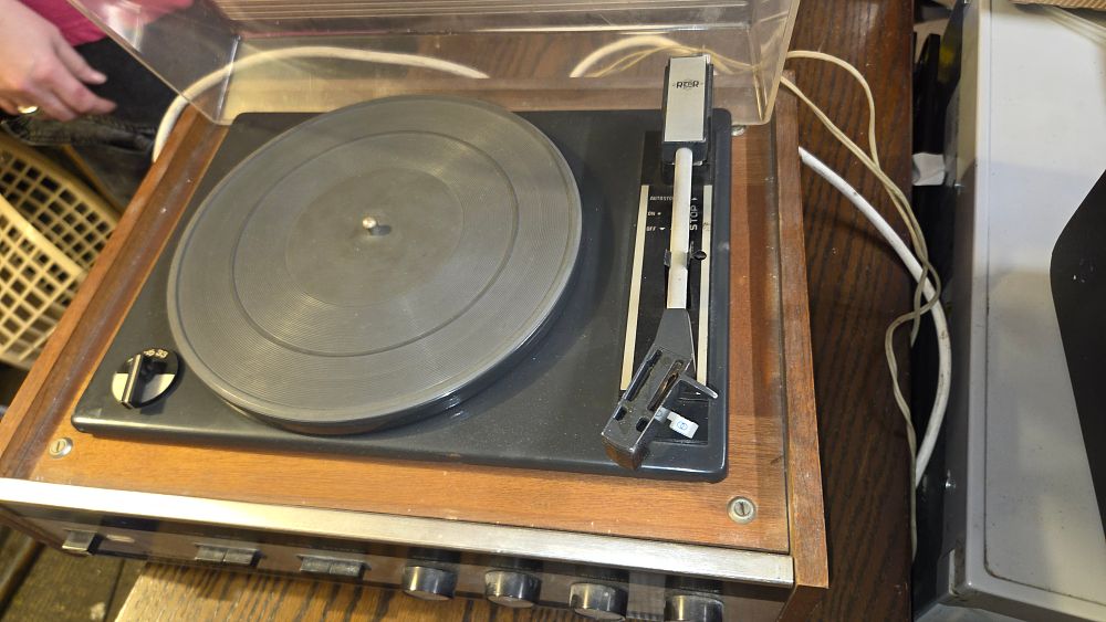 Lot 325 – Vintage BSR Turntable Record Player