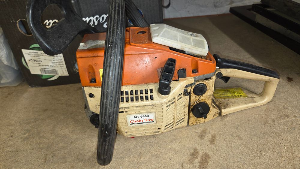 Lot 334 – MT-9999 Petrol Powered Chainsaw Unit