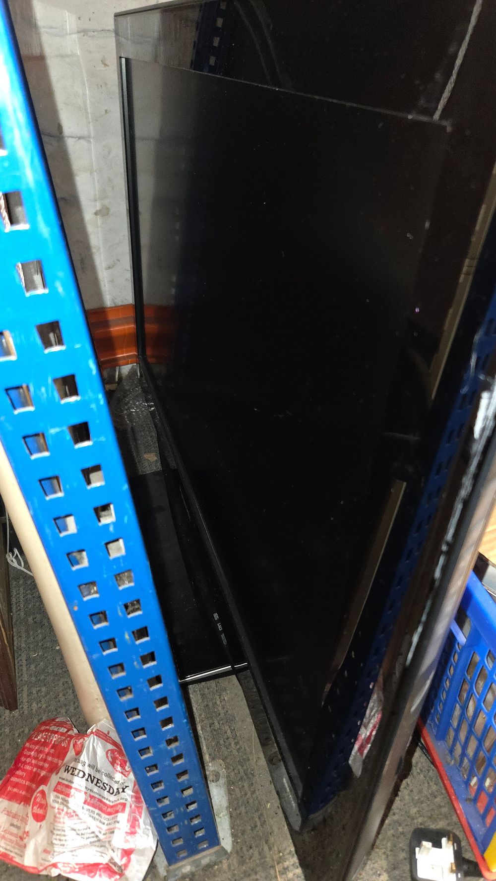 Lot 342 – Panasonic TX-37LZD81 LCD Television