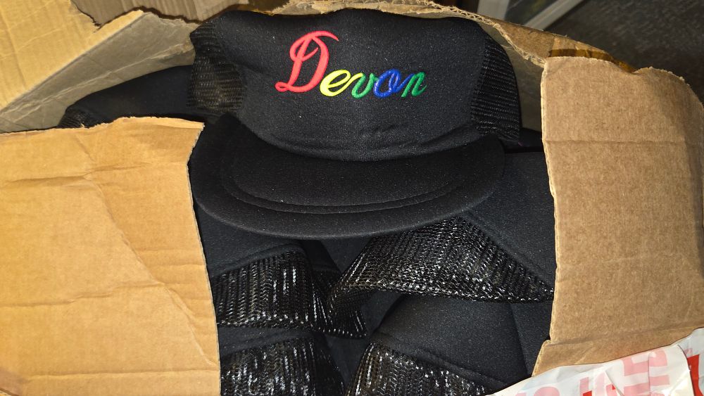 Lot 354 – Large Selection of Black Mesh Caps