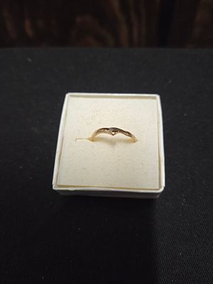 A 9ct Gold Ring Wishbone Ring