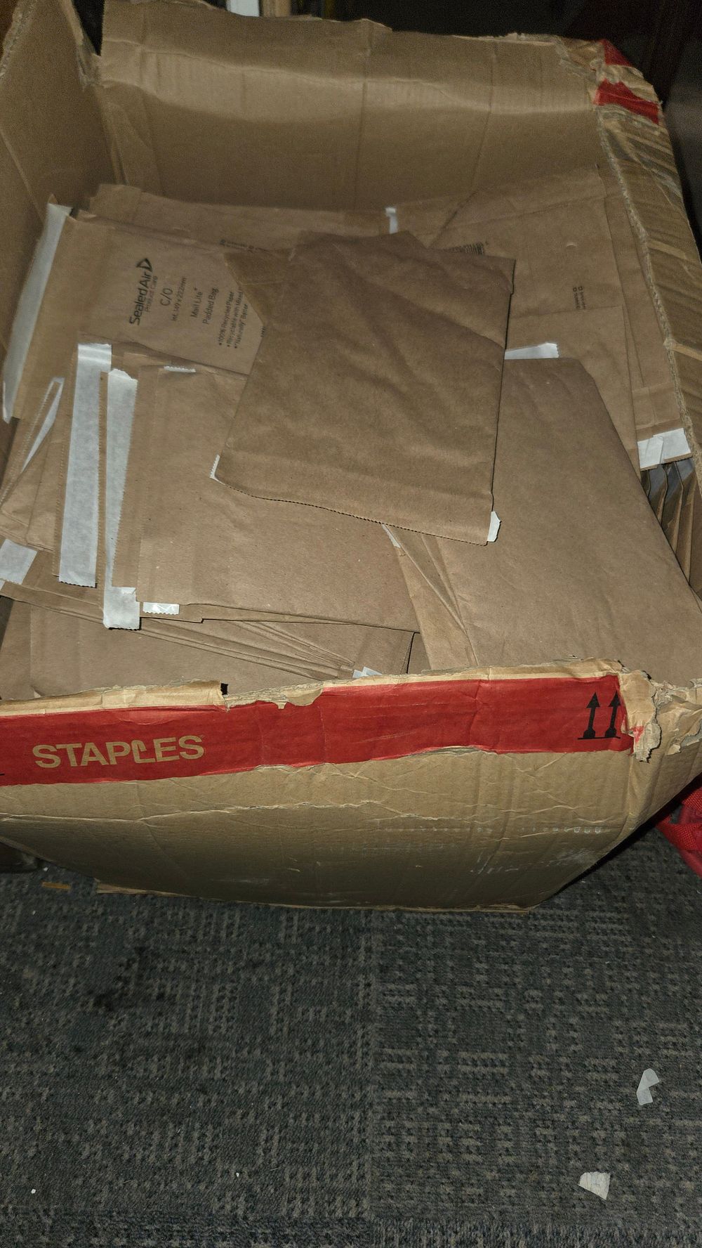 Lot 412 – A Collection of Air Mail Lite Padded Envelopes