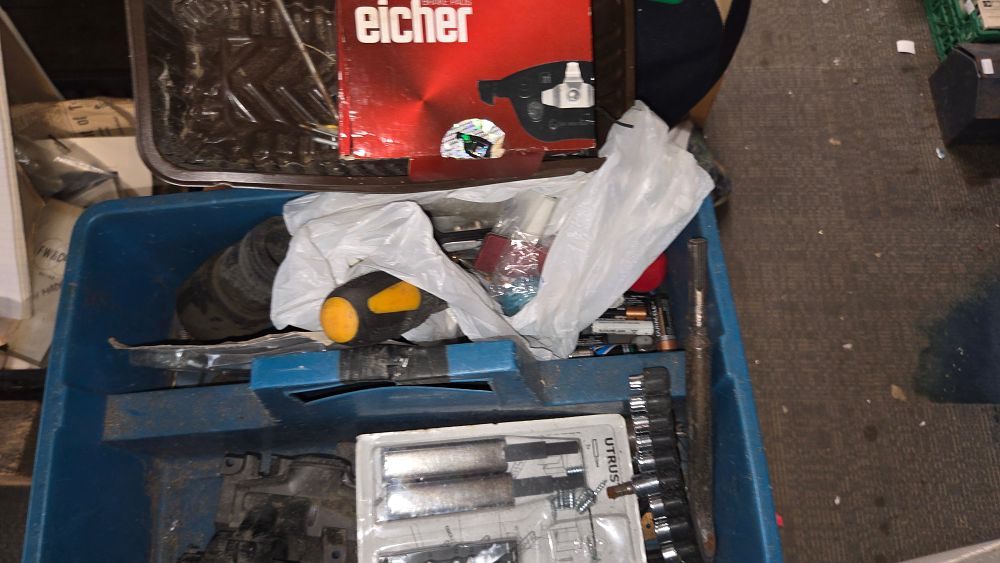Lot 417 – Selection of Tools