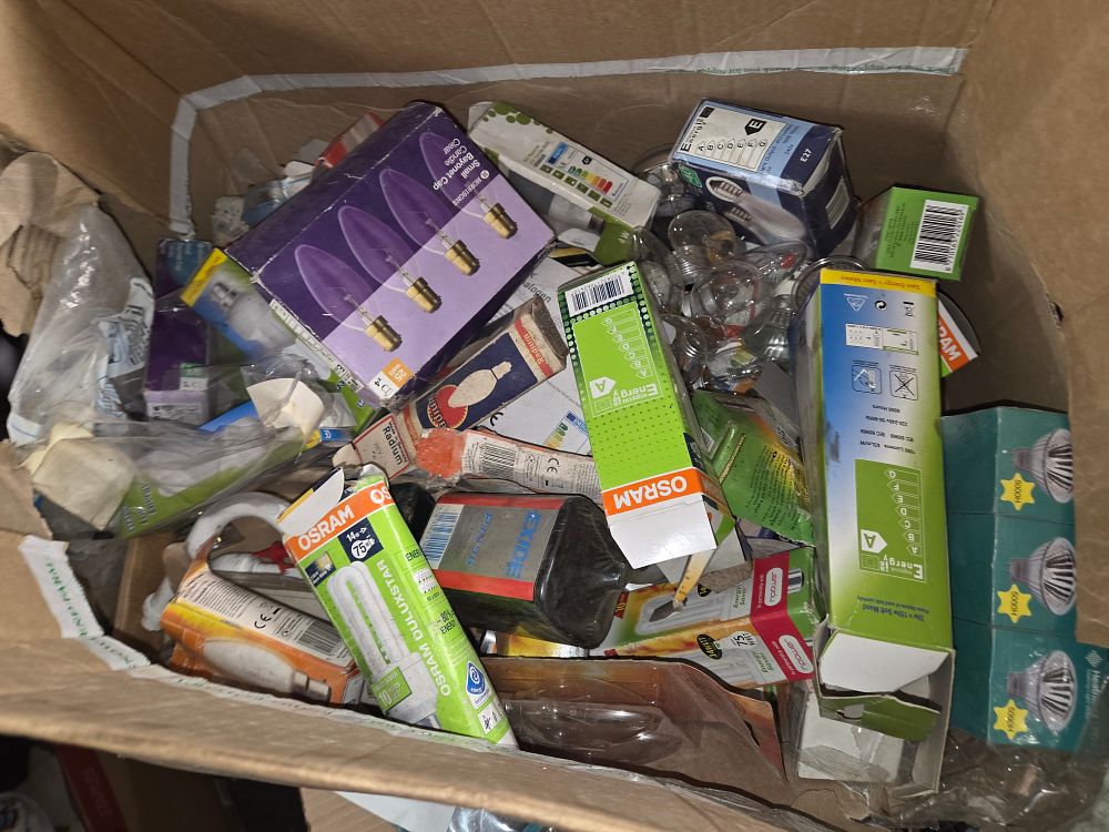 Lot 500 – A Collection of Assorted Light Bulbs Including Osram and Morrisons