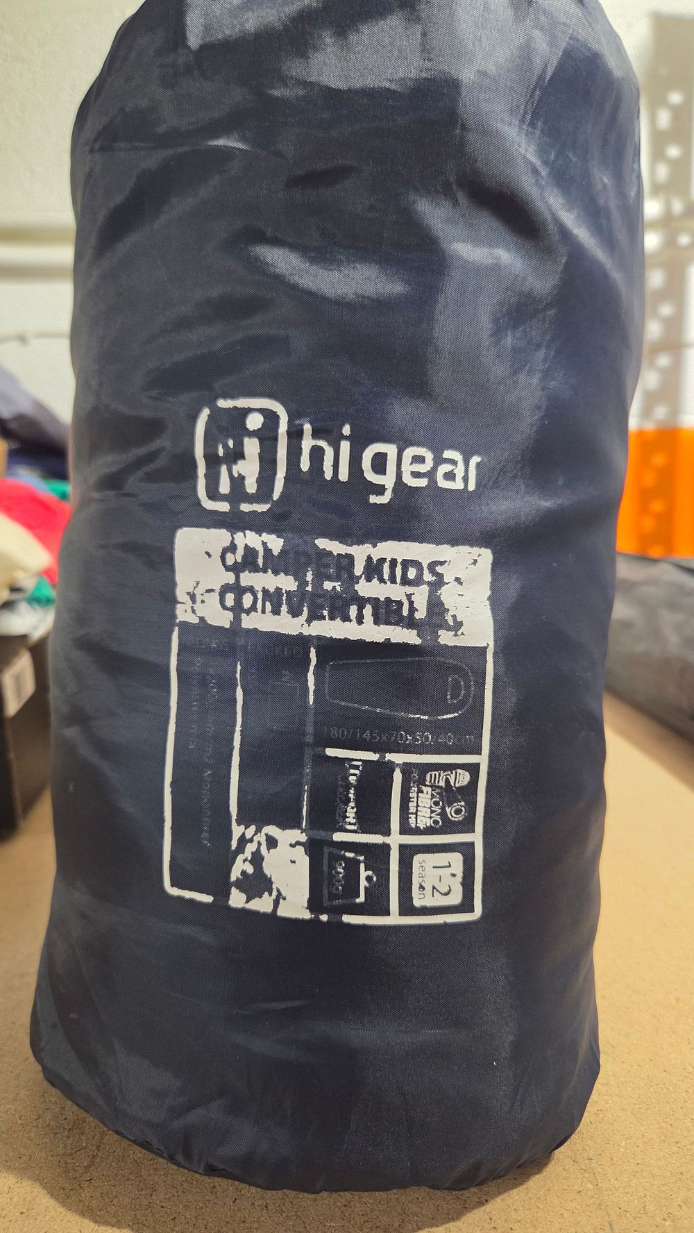 Lot 563 – Hi Gear Kids Comfort 1-2 Season Sleeping Bag