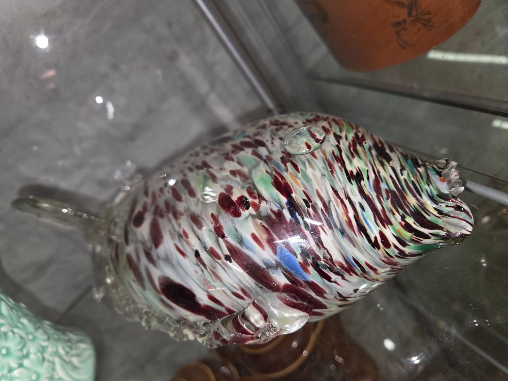 Lot 604 – Murano style multicoloured speckled glass fish figurine