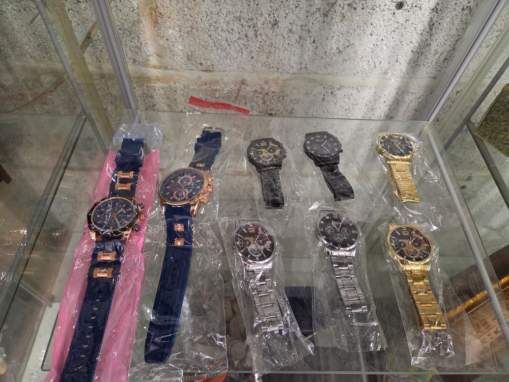 Lot 623 – A Collection of Men’s Fashion Analogue Wristwatches All Brand New and Full Working Order