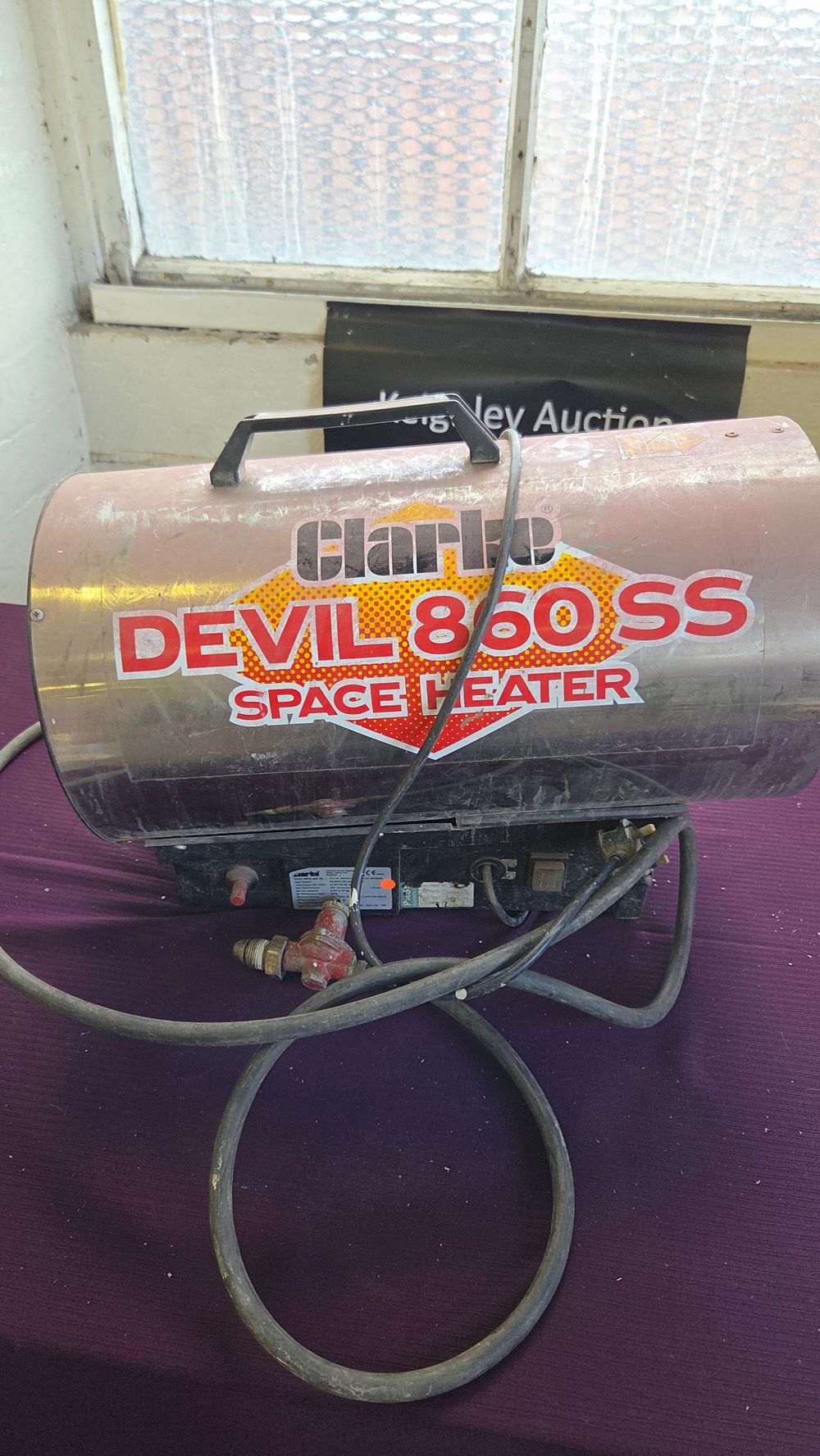 Lot 152 – Clarke Devil 860SS Space Heater