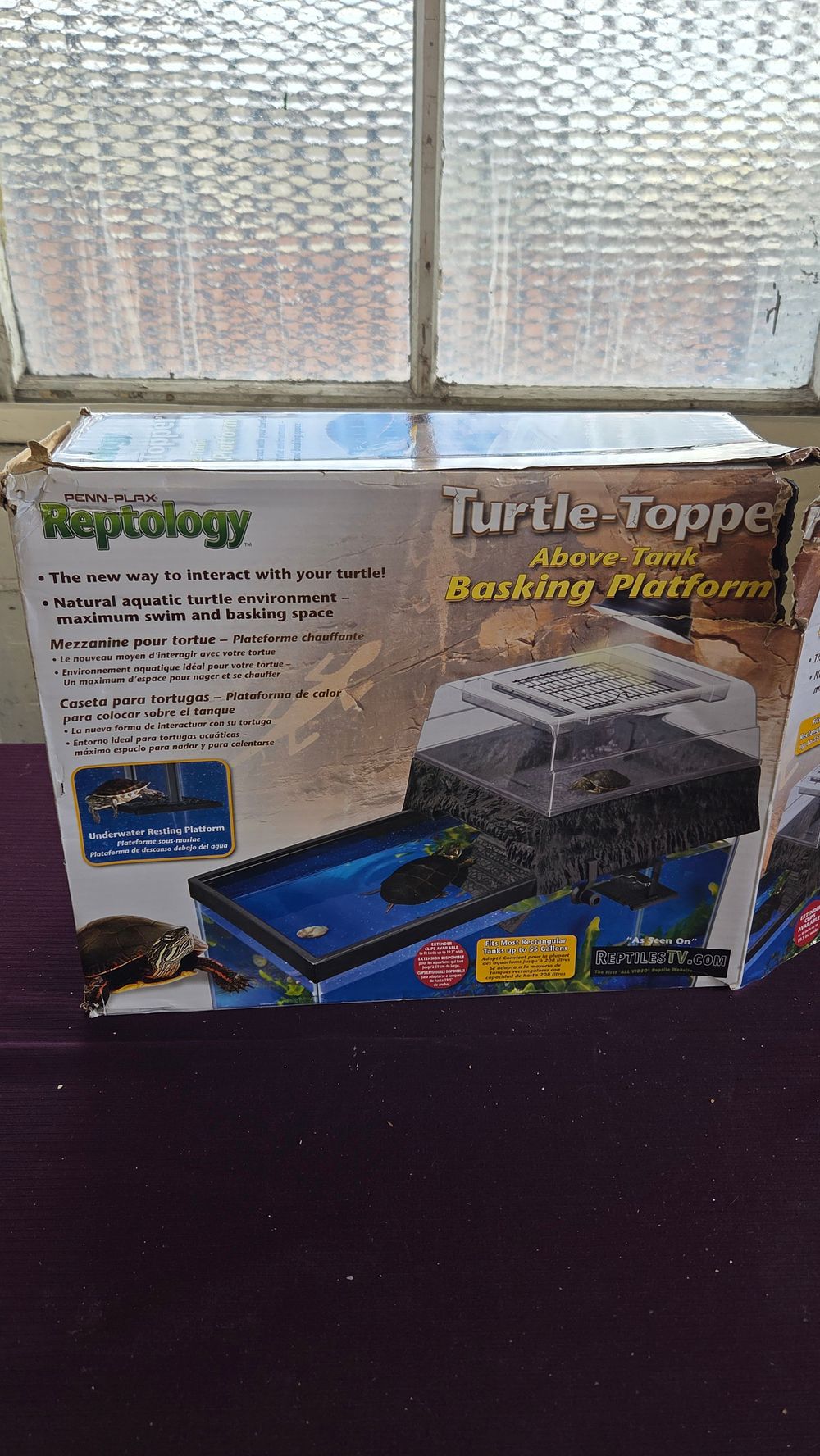 Lot 155 – Penn-Plax Reptology Turtle-Topper Above-Tank Basking Platform