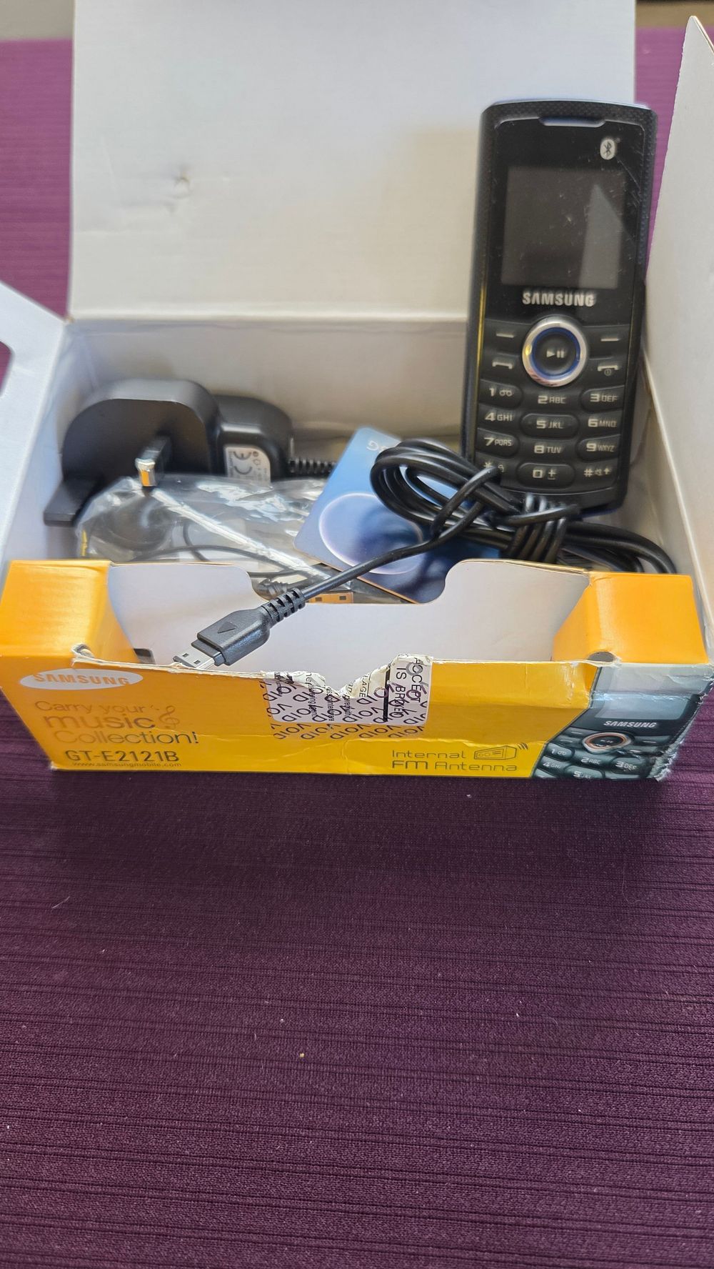 Lot 171 – Samsung GT-E2121B Mobile Phone