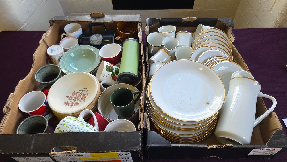 Lot 184 – Two Boxes of Ceramic Housewares and Dinnerware