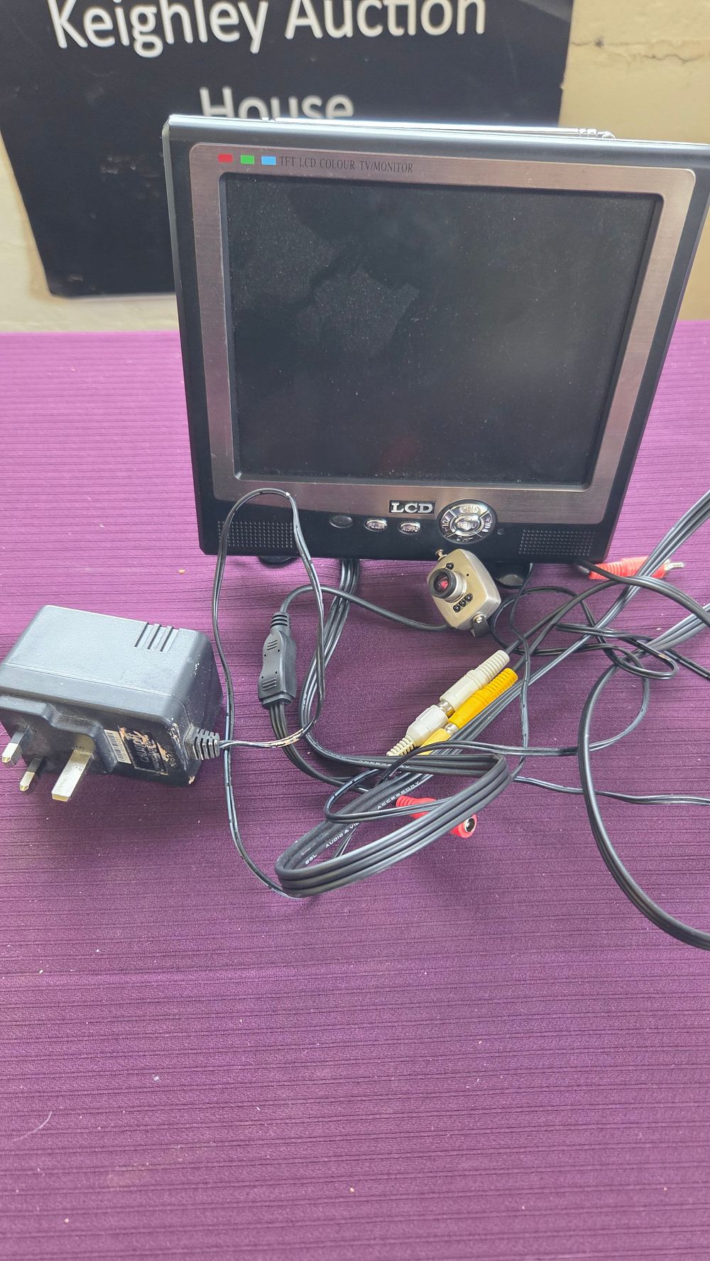 Lot 241 – Portable TFT LCD Colour TV/Monitor with Wired Infrared Camera in working order