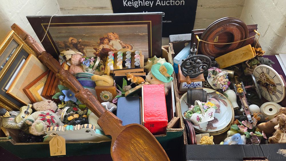 Lot 299 – Two Boxes of Miscellaneous Decorative Objects and Household Collectables