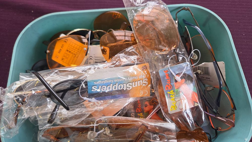 Lot 303 – A Box of Sunglasses