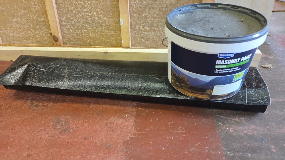Lot 353 – Tub of Wickes Smooth Masonry Paint and Roofing Felt