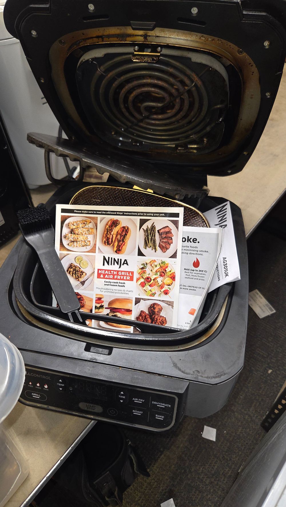 Lot 236 – Ninja AG301UK Health Grill and Air Fryer with Accessories Working Order