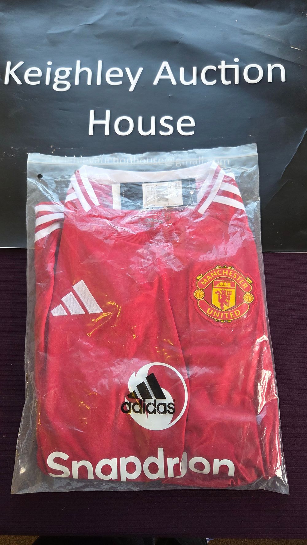 Lot 179 – Adidas Manchester United 2024-25 Home Football Jersey