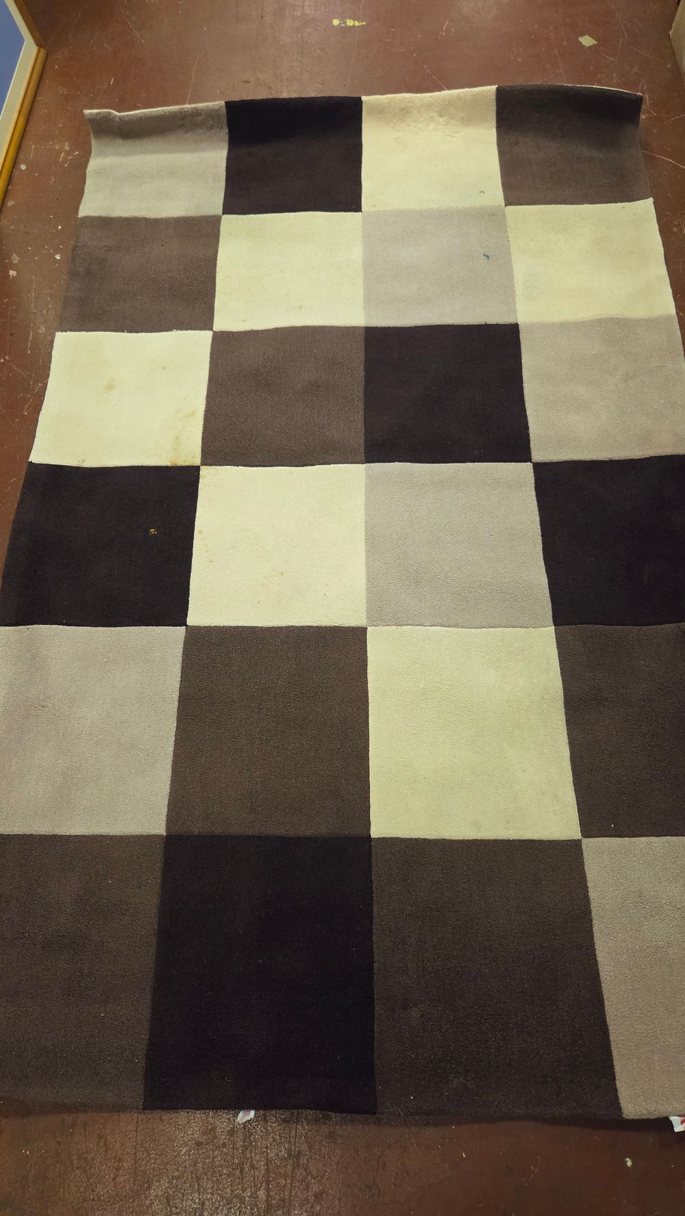 Lot 202 – Asiatic Carpets Cuba Collection CU81 Hand-Tufted Acrylic Rug 150cm x 240cm