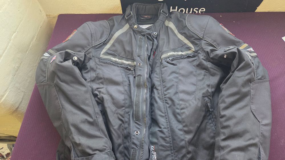 Lot 294 – A Wolf Titanium Series textile motorcycle jacket size 3XL