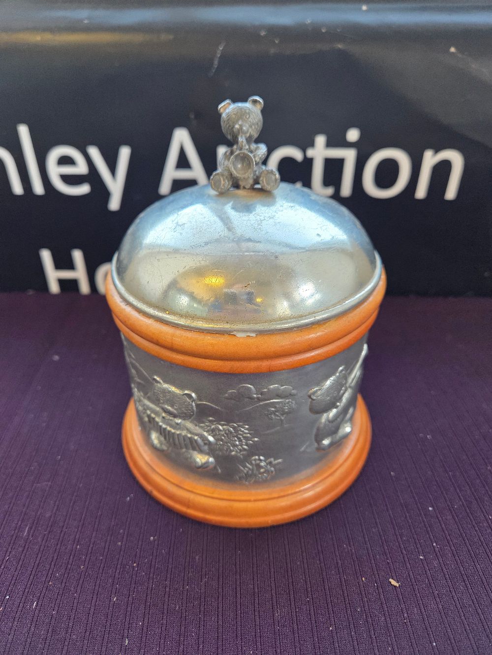Lot 606 – Royal Selangor Pewter and Wood Teddy Bears Picnic Musical Trinket Box