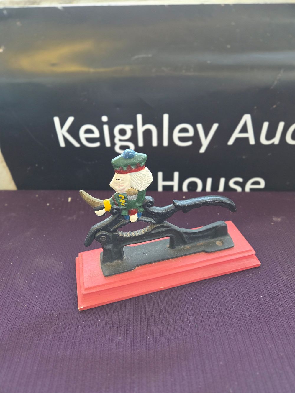 Lot 635 – A mid-20th century novelty cast iron mechanical nutcracker in the form of a Scotsman