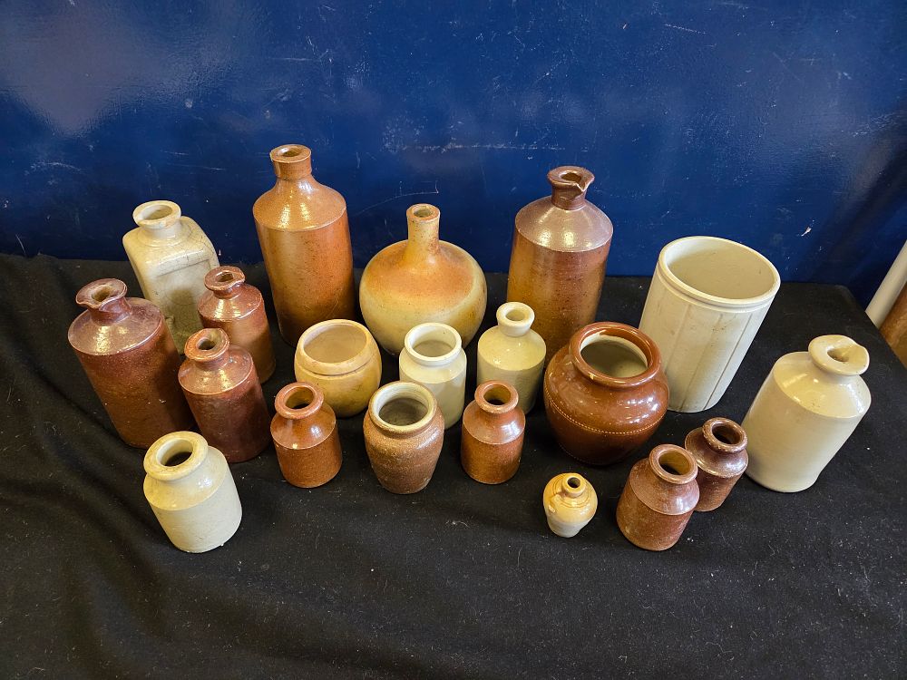 Lot 196 – An Assortment of 19th and 20th Century English Salt Glazed and Slip Glazed Stoneware