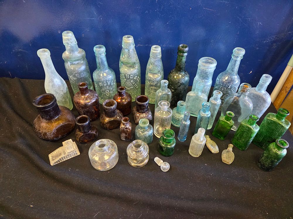Lot 198 – A Collection of Victorian and Edwardian Glass Bottles and Vessels including Schweppes and Apollinaris