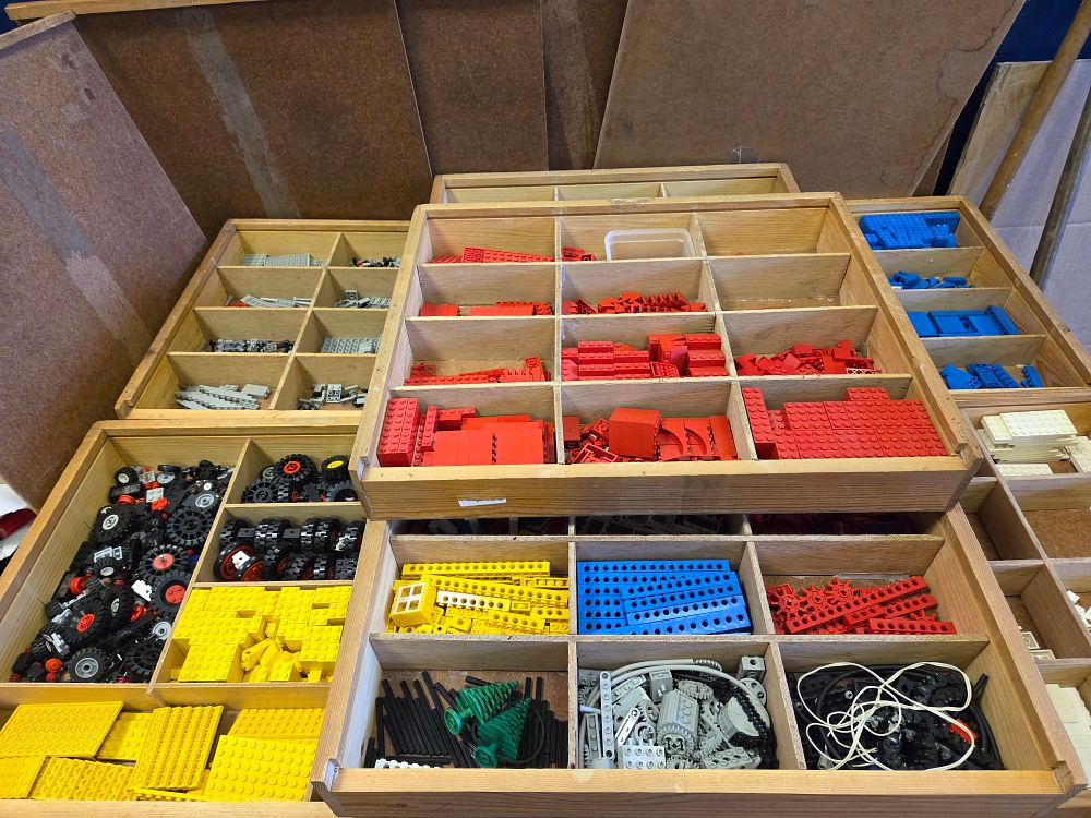 Lot 229 – A Collection of Vintage Lego Building Bricks in Wooden Sorting Trays