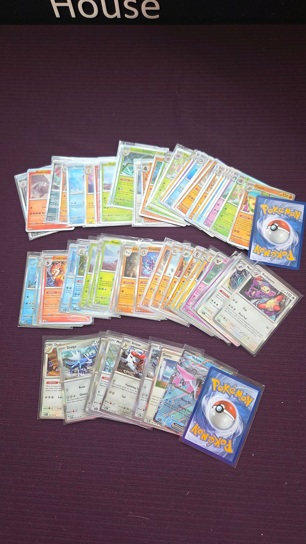 Lot 165 – A Collection of Trading Cards