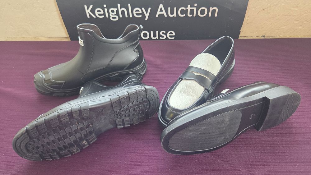 Lot 169 – Two Pairs of Men’s Shoes including Albicker Rubber Ankle Boots and H&M Penny Loafers