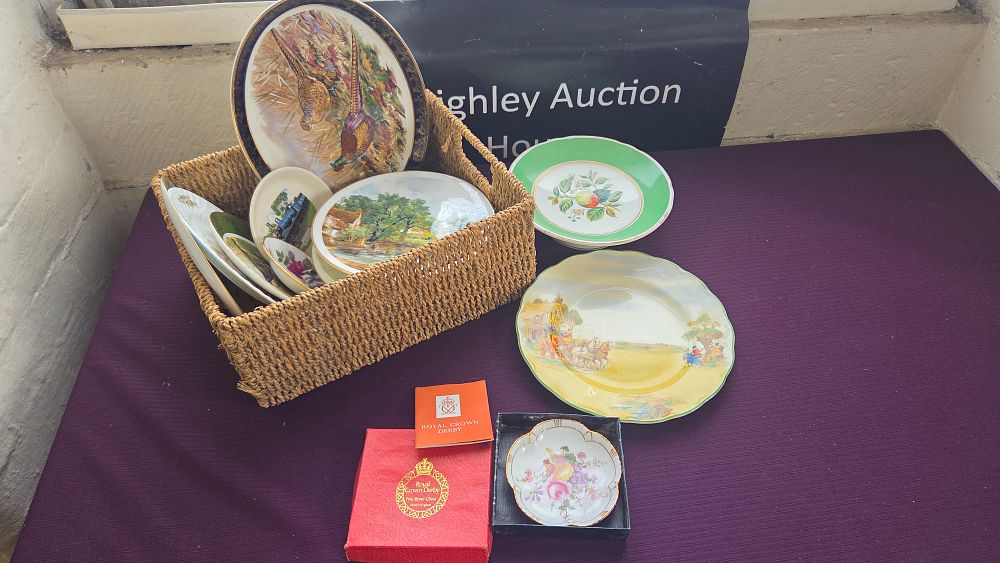 Lot 211 – A Collection of English Decorative Ceramics including Royal Crown Derby and Royal Doulton Bunnykins