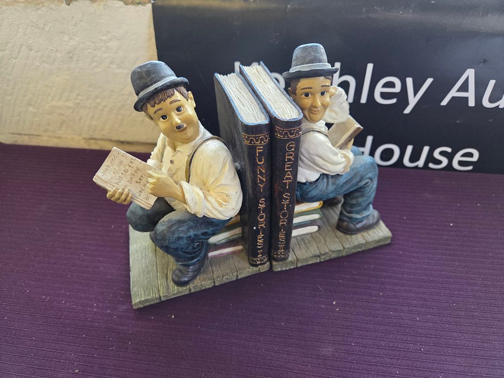 Lot 649 – A Pair of Laurel and Hardy Novelty Resin Bookends