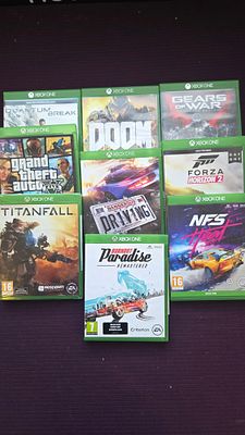 A Collection of 9 Xbox One Video Games including Forza Horizon 2 and Grand Theft Auto V
