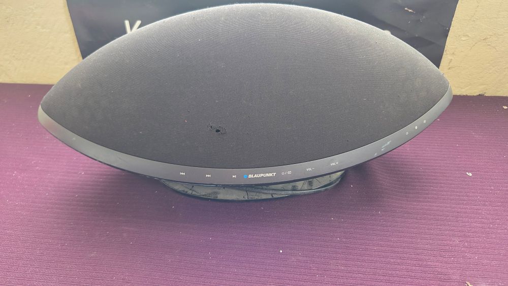 Lot 165 – Blaupunkt Oval Wireless Bluetooth Speaker working order