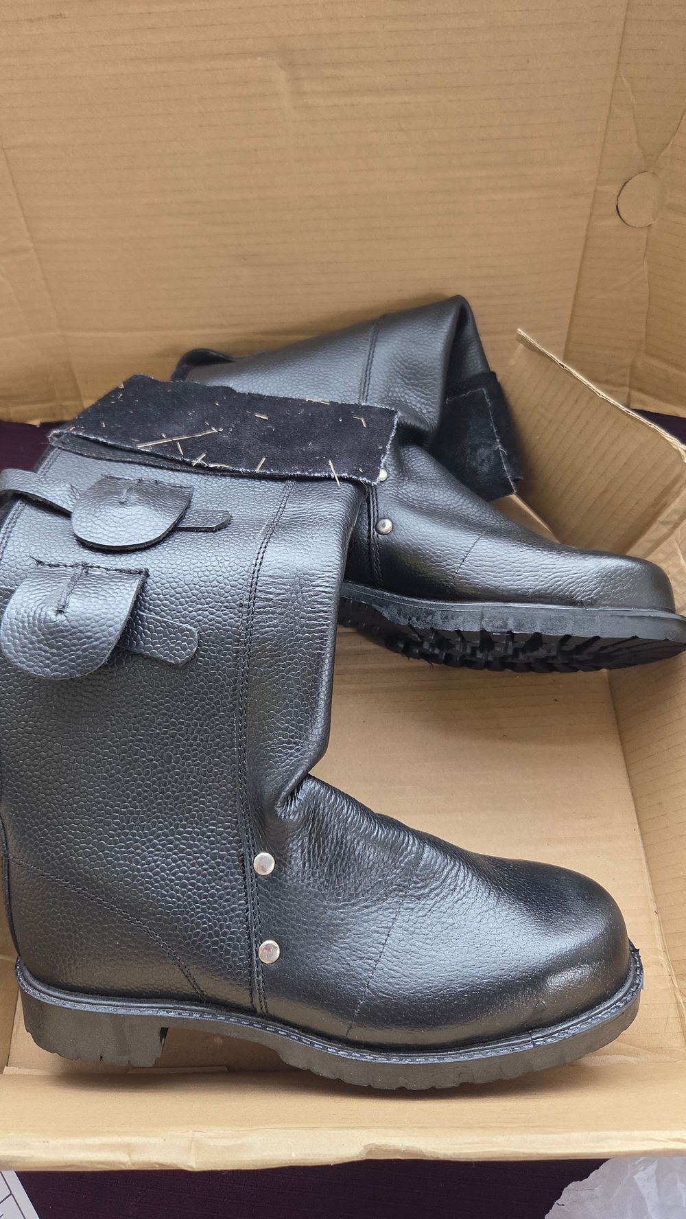 Lot 181 – A Pair of Progressive Safety Footwear Style 117 Industrial Safety Boots
