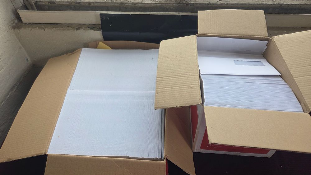 Lot 274 – A Box of Window Envelopes