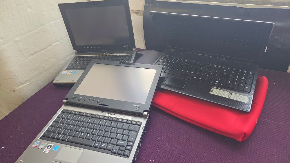 Lot 294 – A Trio of Laptops comprising Two Toshiba Portege Convertable Tablets and an Acer Aspire 5552