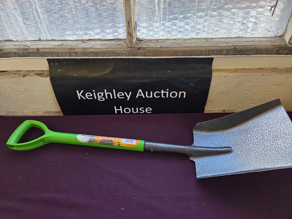 Lot 221 – Kingfisher Garden Carbon Steel Square Mouth Shovel with Plastic D-Handle