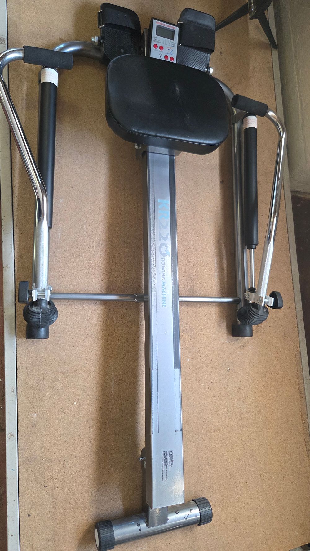 Lot 295 – Star Shaper KR220 Hydraulic Rowing Machine